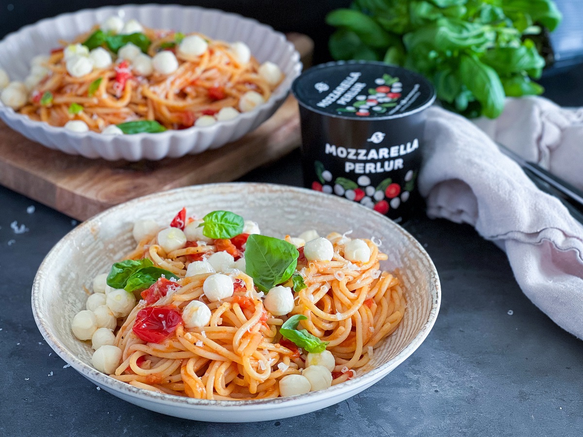 Pasta pomodoro með mozzarella kúlum